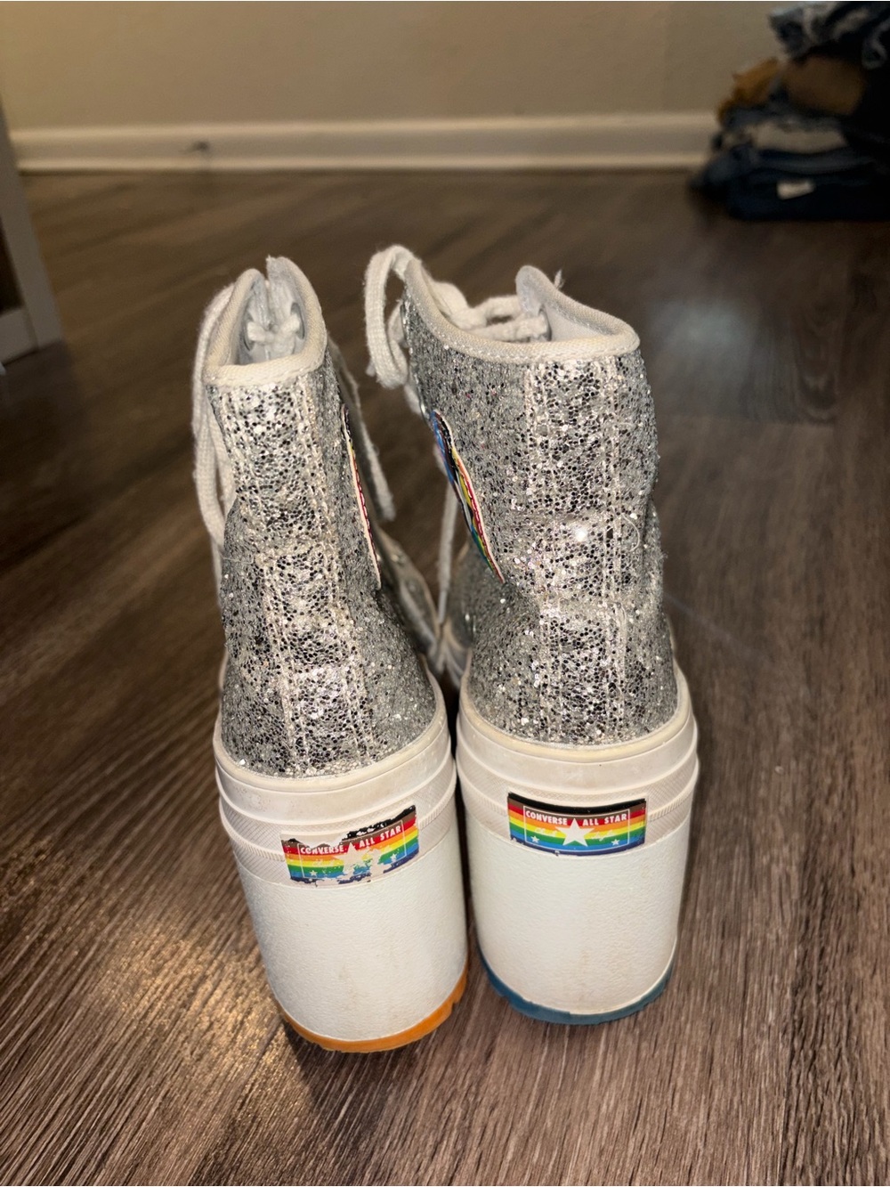 Unisex Silver Glitter Converse chuck 70 De Lux Pride Platform Heel Boots - Picture 3 of 11